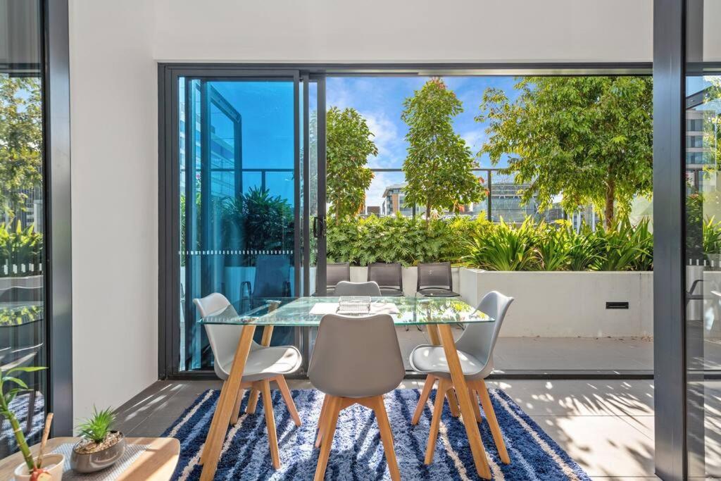 Great Located Unit/Private Balcony, Pool,Gym,Parking Apartment Brisbane Exterior photo