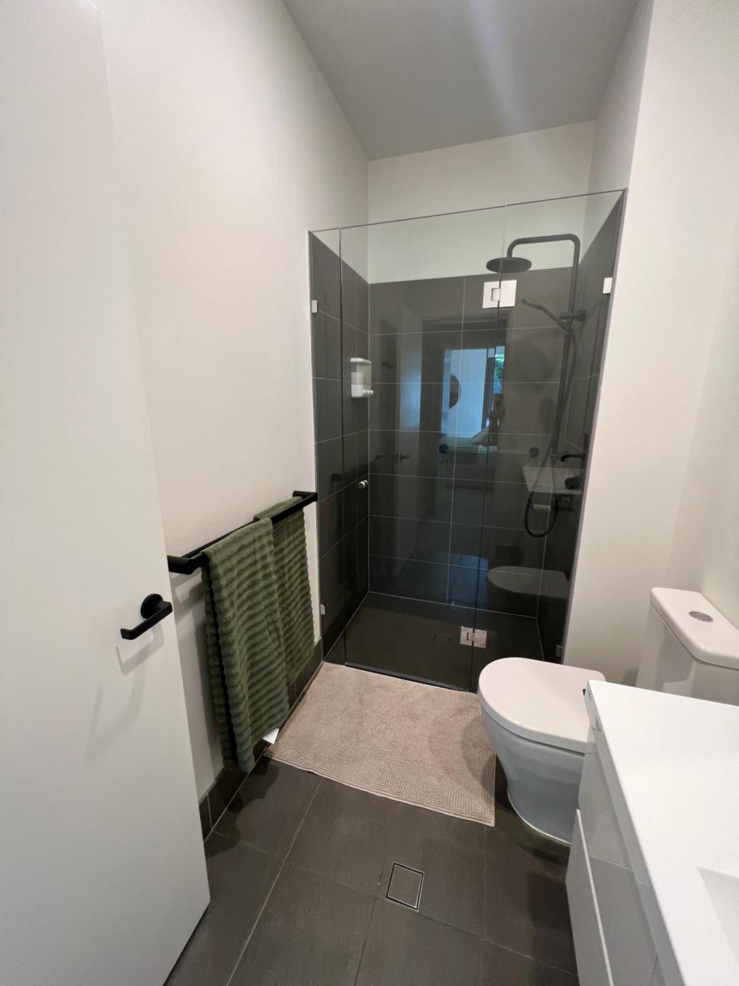 Great Located Unit/Private Balcony, Pool,Gym,Parking Apartment Brisbane Exterior photo