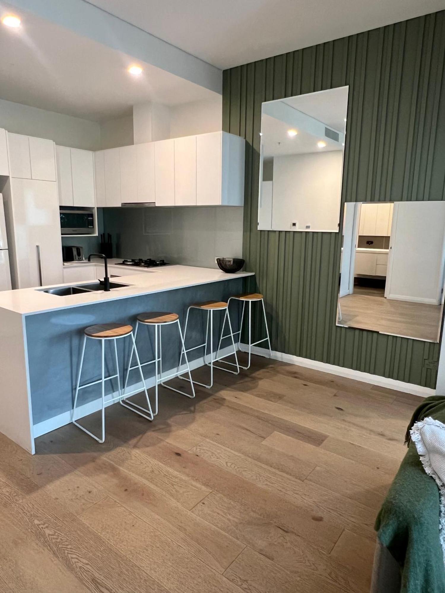 Great Located Unit/Private Balcony, Pool,Gym,Parking Apartment Brisbane Exterior photo